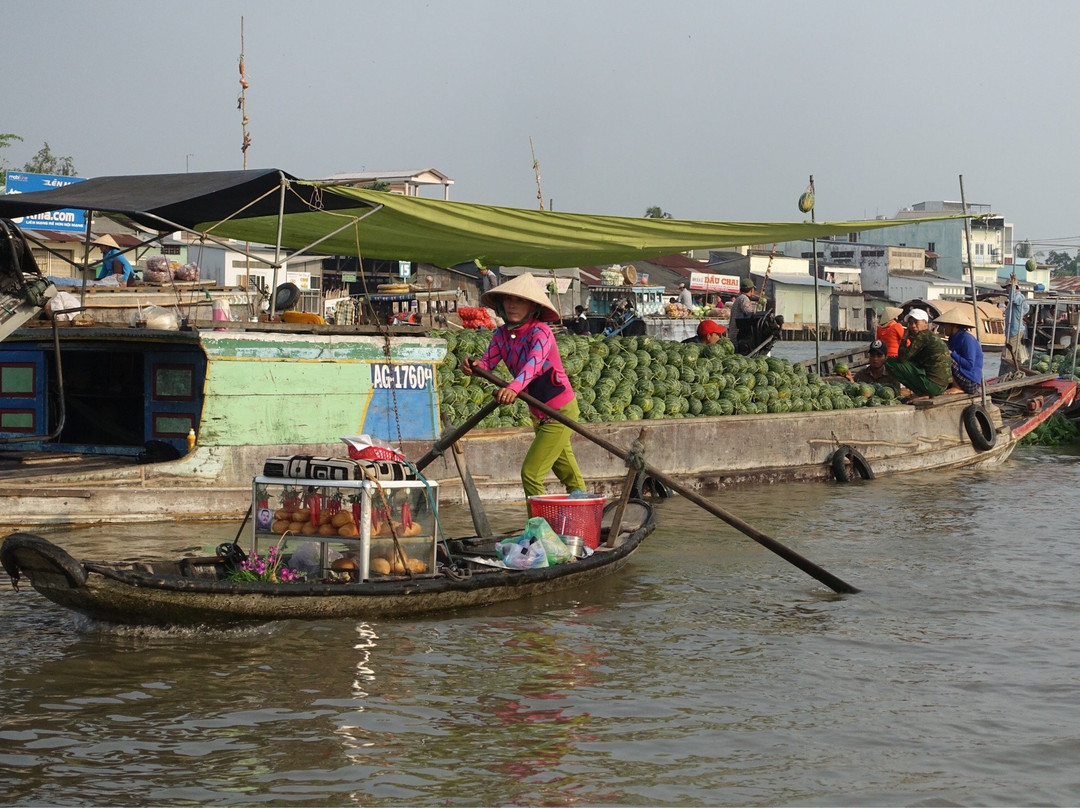 Chau Doc Floating Market景点图片