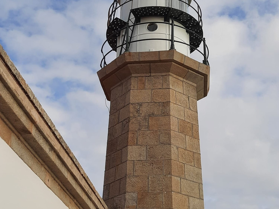 Hotel Faro Lariño