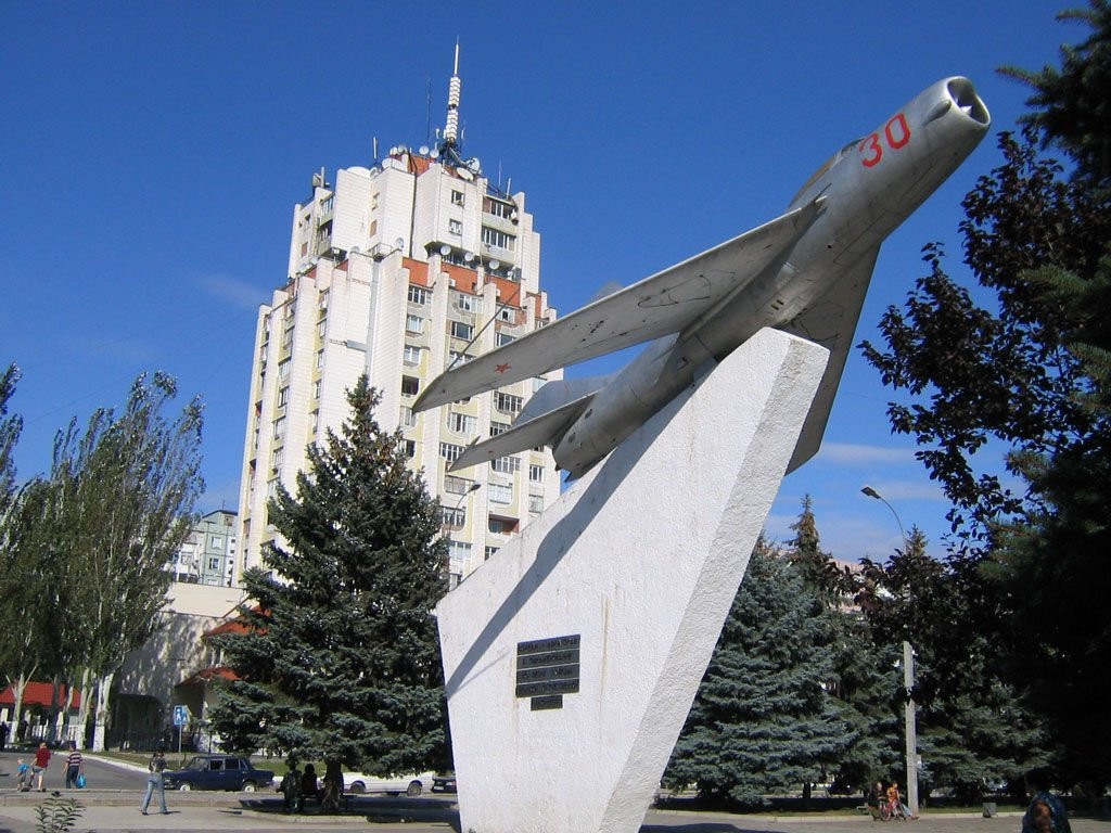 Tiraspol旅游景点-Mig-19 Monument