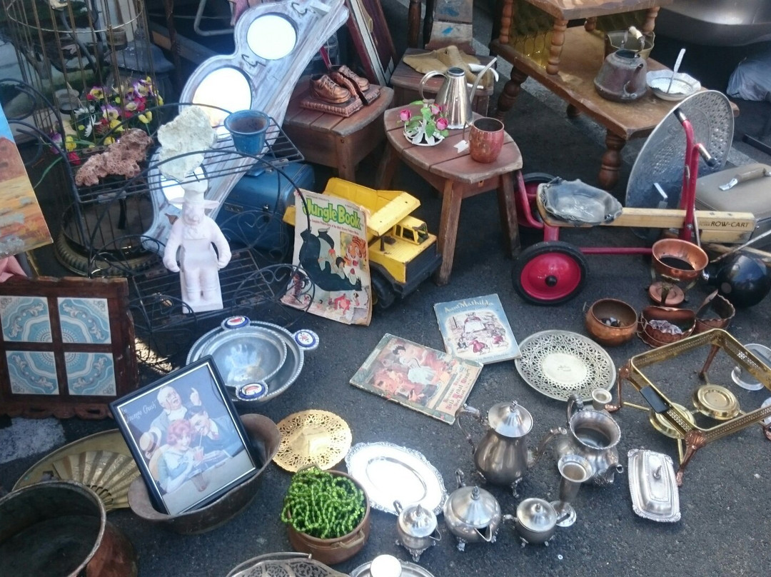 Pasadena City College Flea Market景点图片