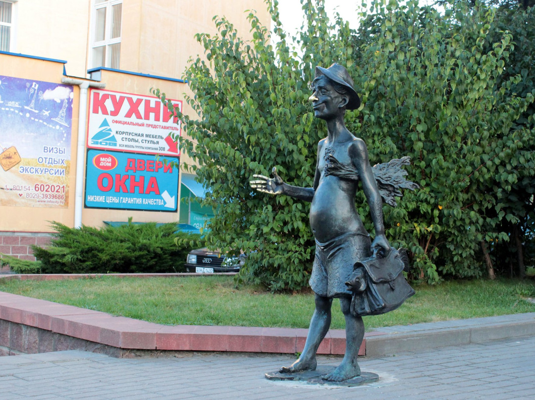Lida旅游景点-Sculpture of Bathers Vasya