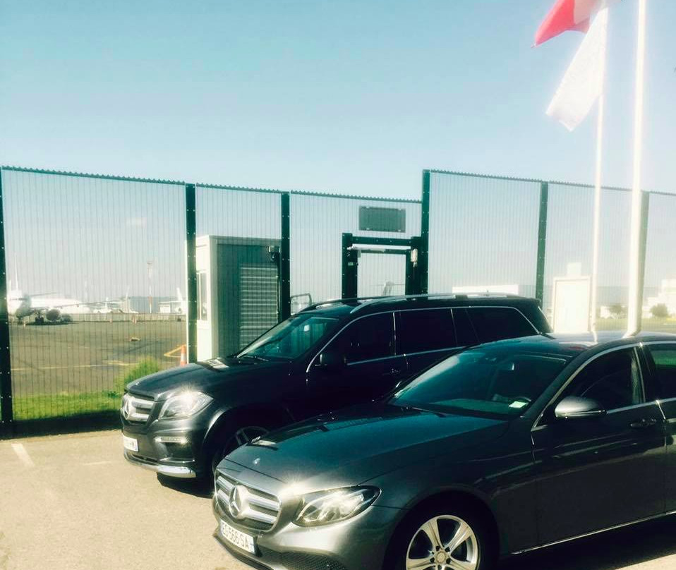 Paris Airport Transfers-博比尼必去景点