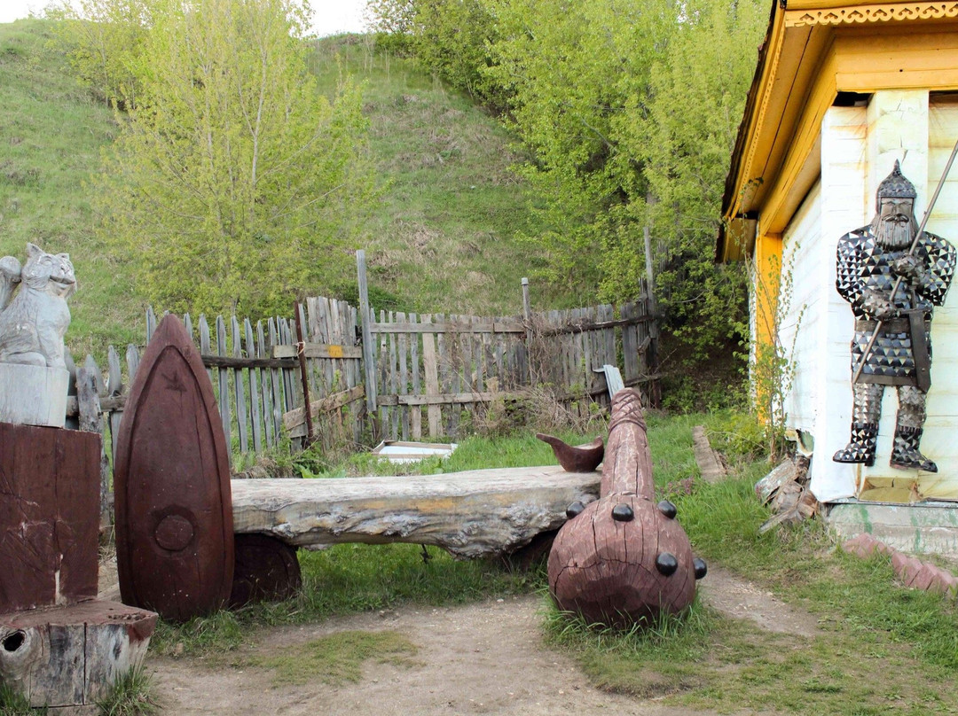 Karacharovo Village景点图片