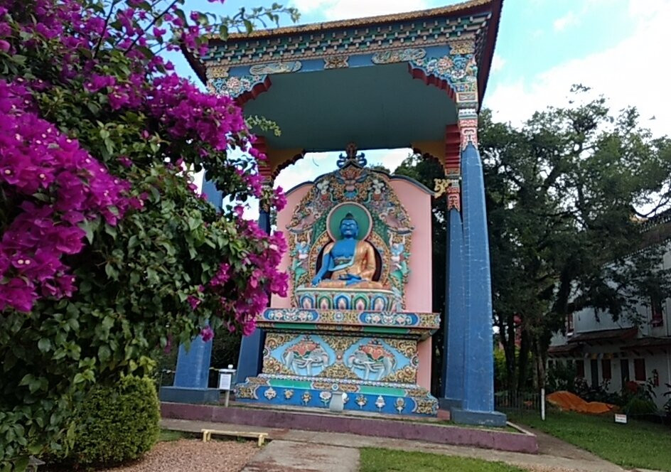 Templo Budista Caminho Do Meio景点图片