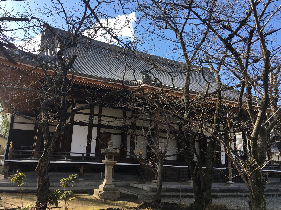 Gosho Temple-宝冢市必去景点