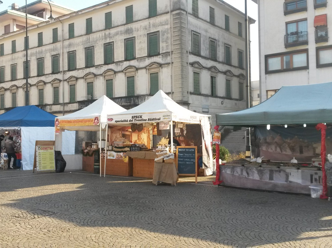 Piazza del Popolo景点图片