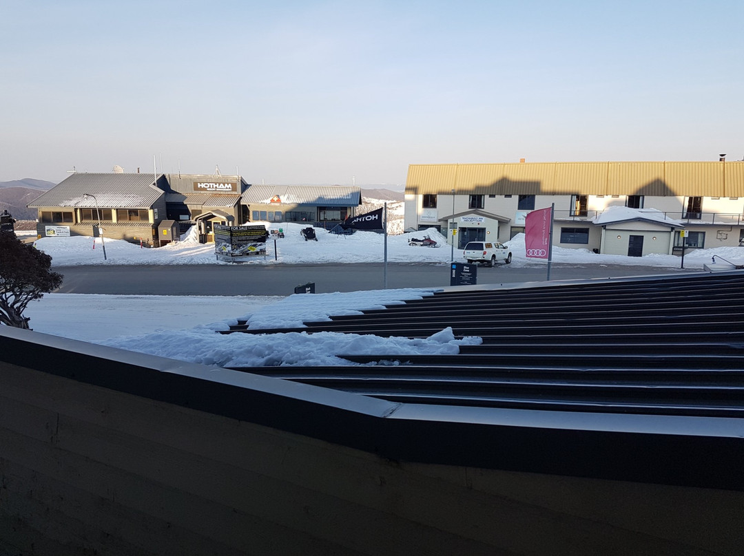 White Crystal Apartments主图