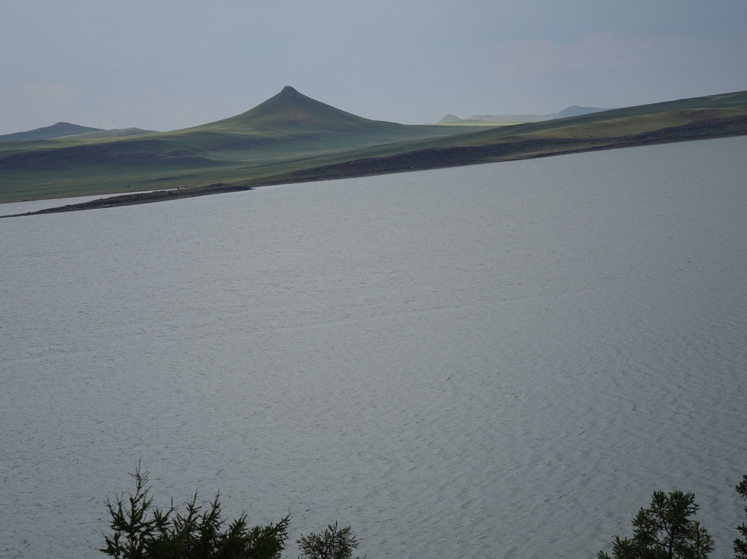 Lake Tus-Iyus必去景点