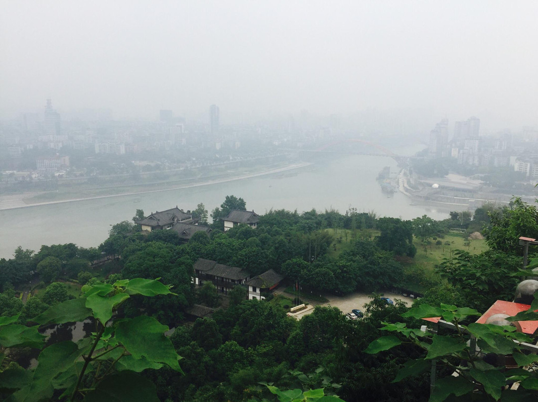 宜宾白塔山景区-宜宾市必去景点