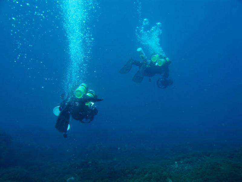 Ileia Dive Center