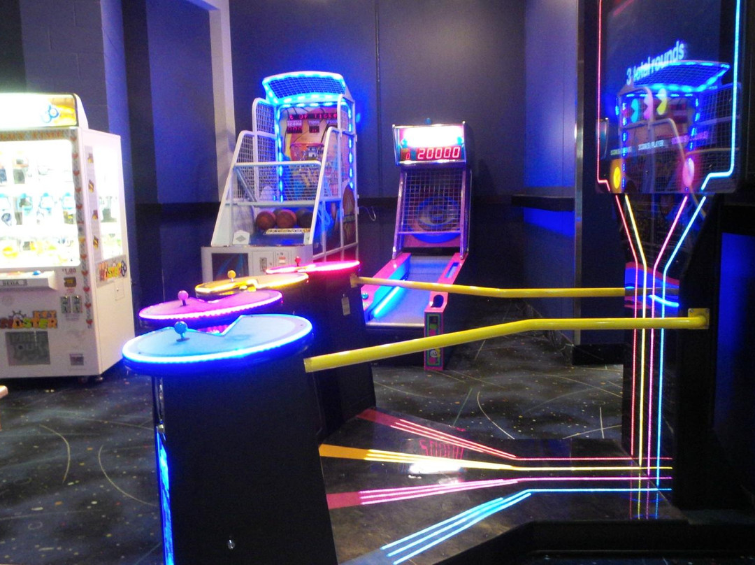 Galaxy Cinemas Red Deer-红鹿市必去景点