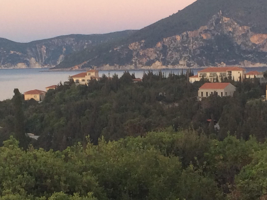 Antipata餐馆和美食-Mirella's