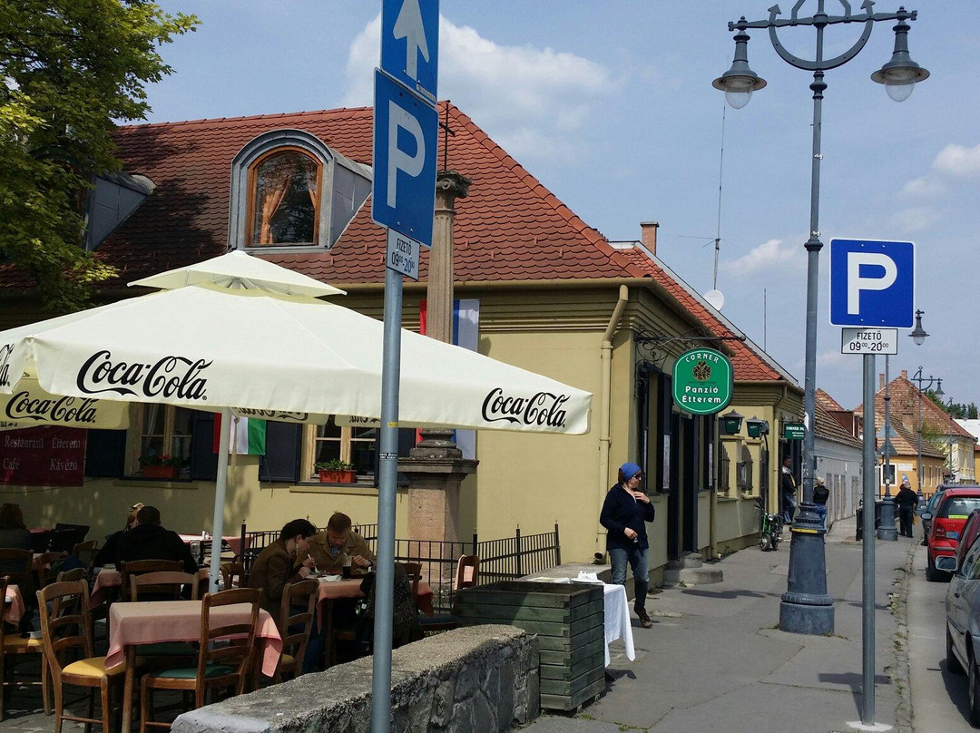 Corner Panzio主图