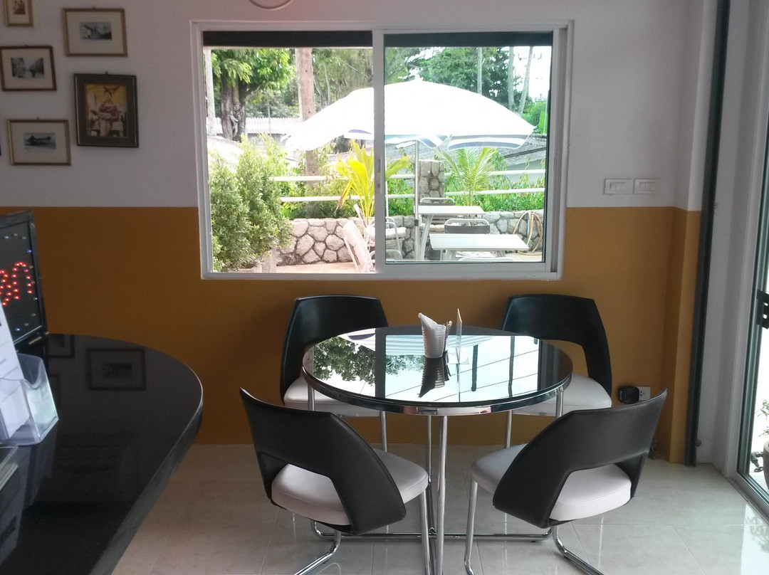 Mai's Guesthouse & Coffee Shop主图