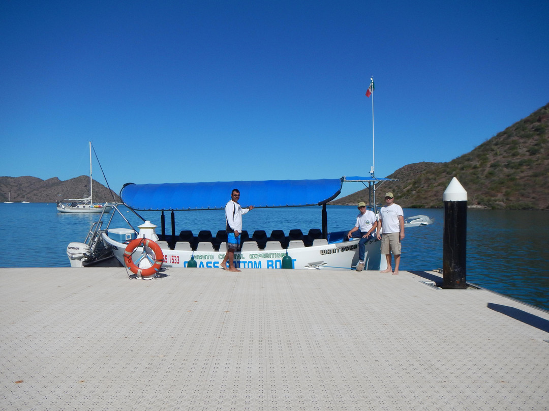 Loreto Coastal Expeditions Glass Bottom Boat景点图片