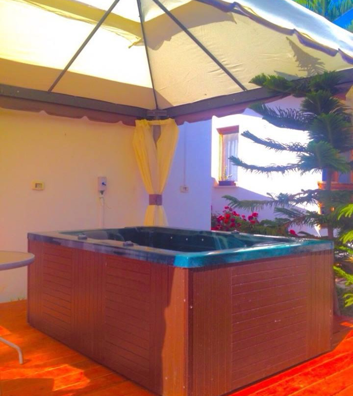 Bella Troun Guest House主图