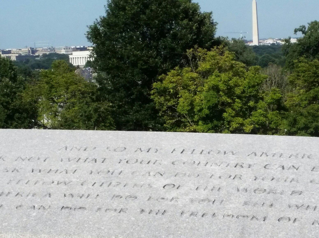 John F. Kennedy Grave Site景点图片