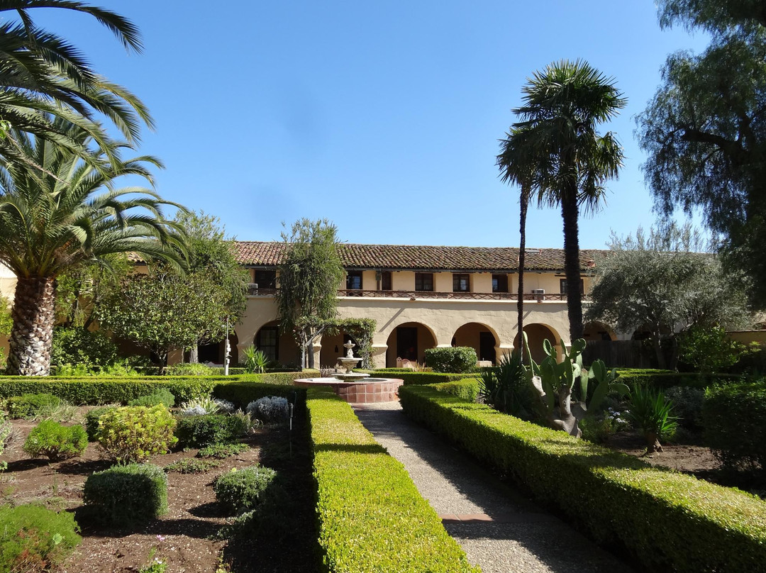 聖塔伊涅茲修道院-索尔万必去景点