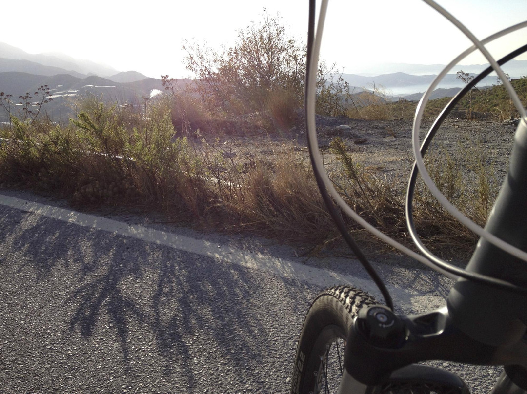 Costa Tropical Cycling-阿尔穆涅卡尔必去景点