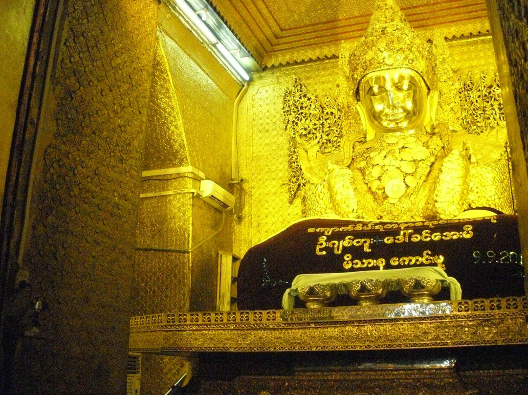 Maha Myat Muni Pagoda- Mahamuni Buddha Temple-曼德勒必去景点
