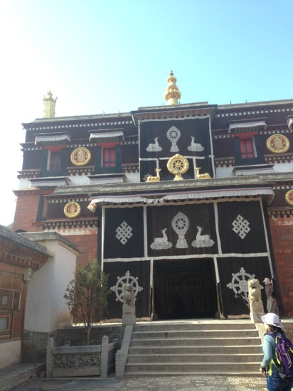 德尔隆寺景点图片