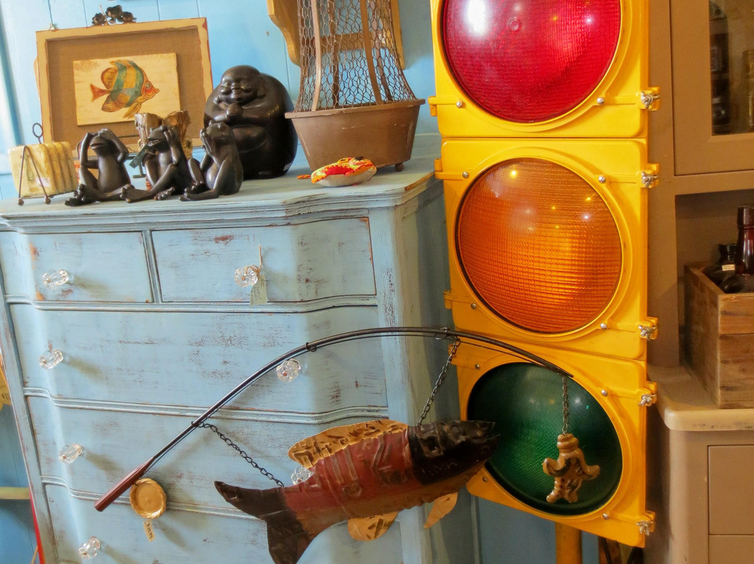 Pandora's Box Antiques-Frankston必去景点