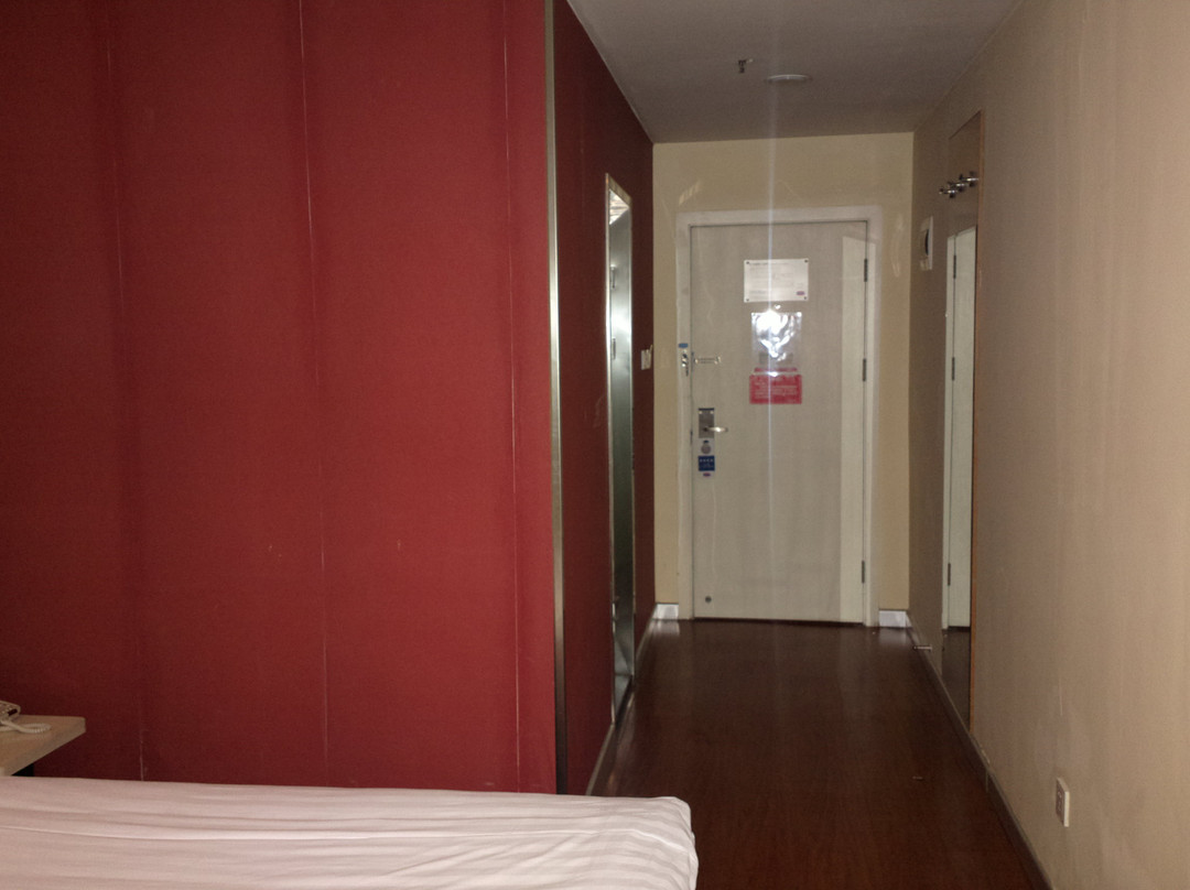 汉庭保定裕华西路火车站酒店主图