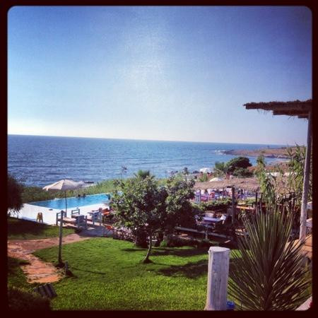 LAZY B BEACH CLUB-Jiyeh必去景点