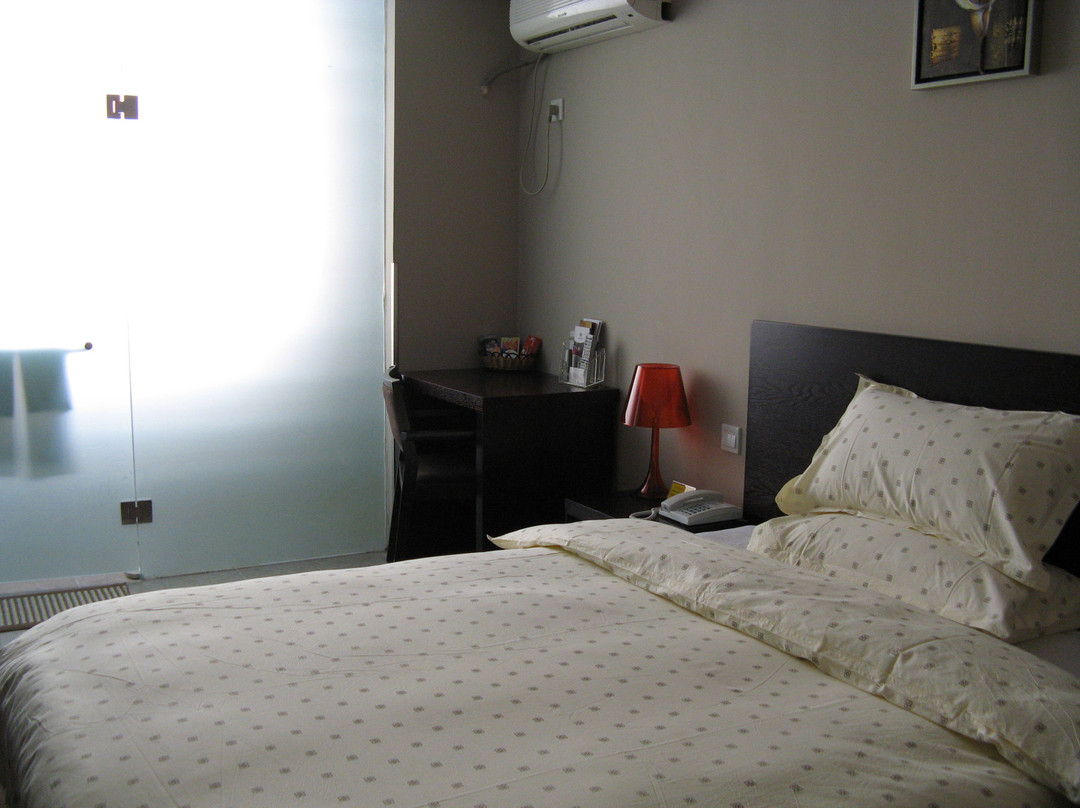 新长城鼎圆大酒店主图