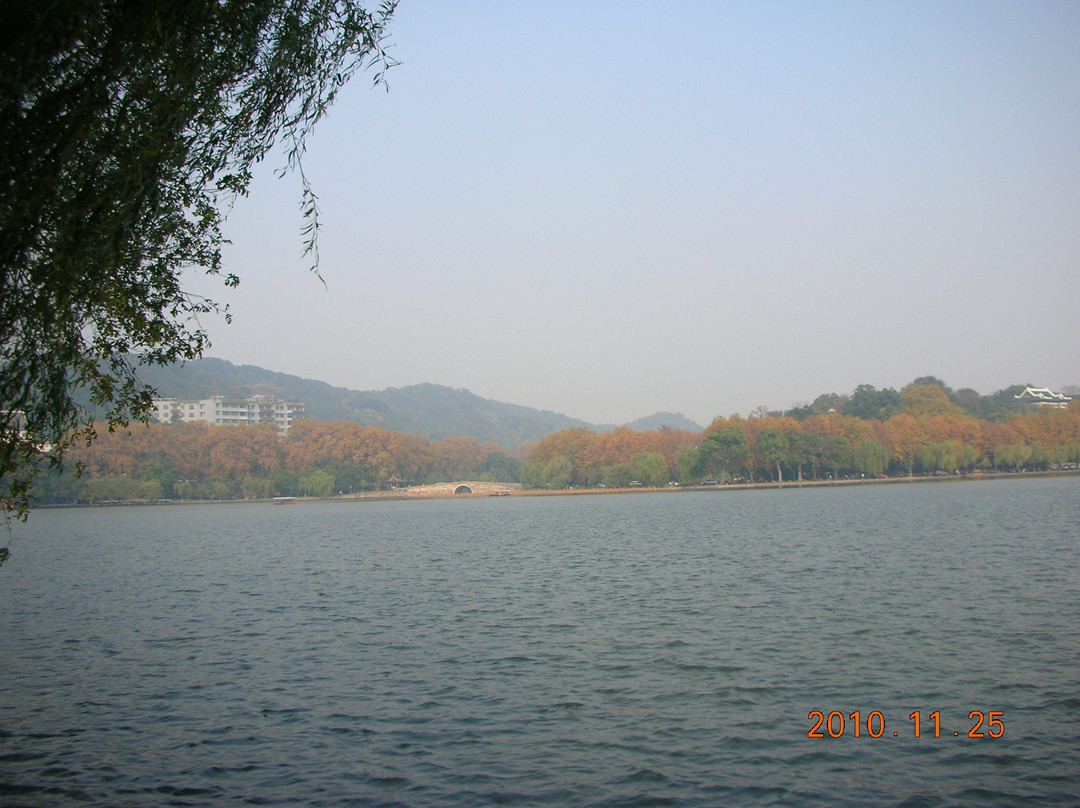 西湖-杭州市必去景点