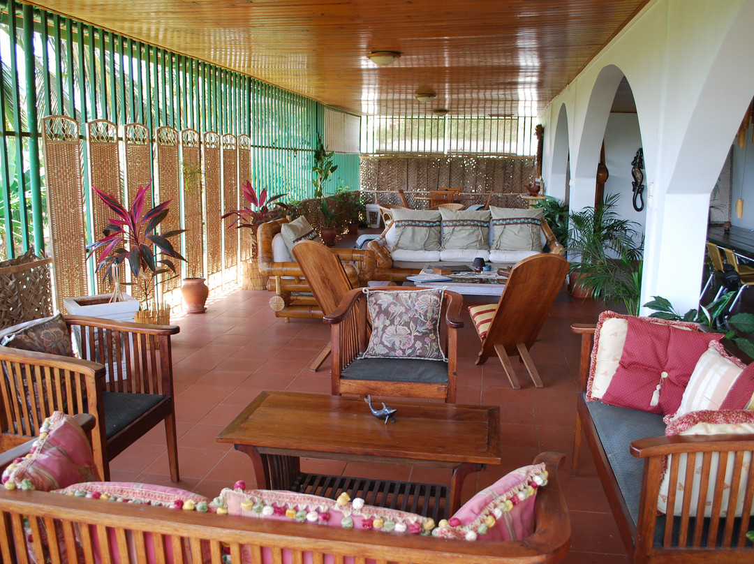 Tropical Lodge