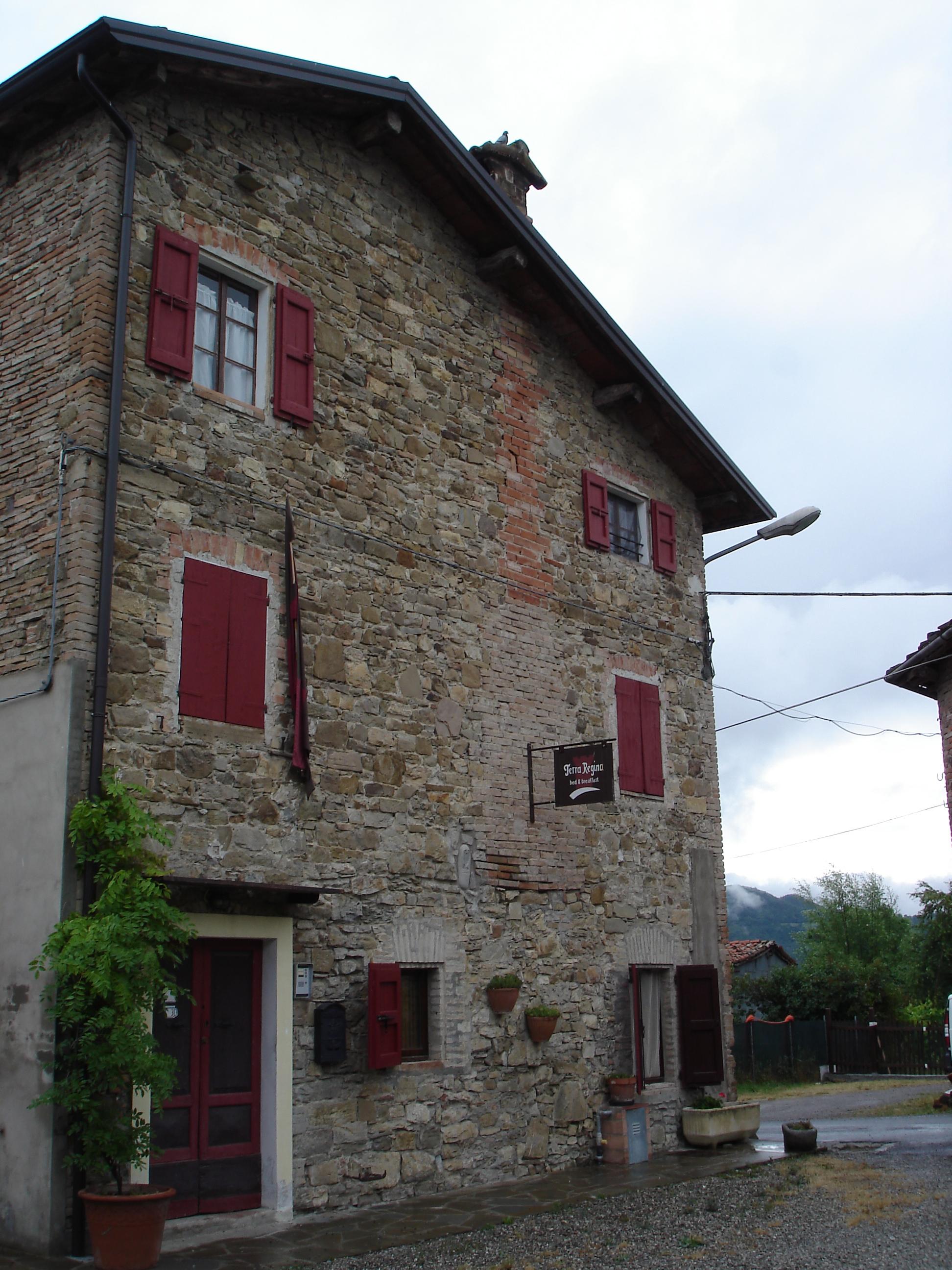 Terra Regina di Massimo Campani-客卧