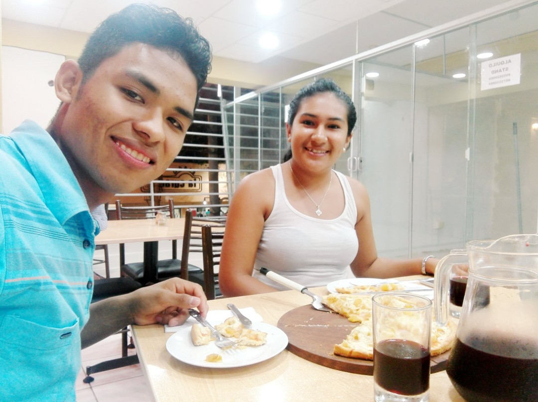 Tambo Grande餐馆和美食-Bcn Snack Pizzeria