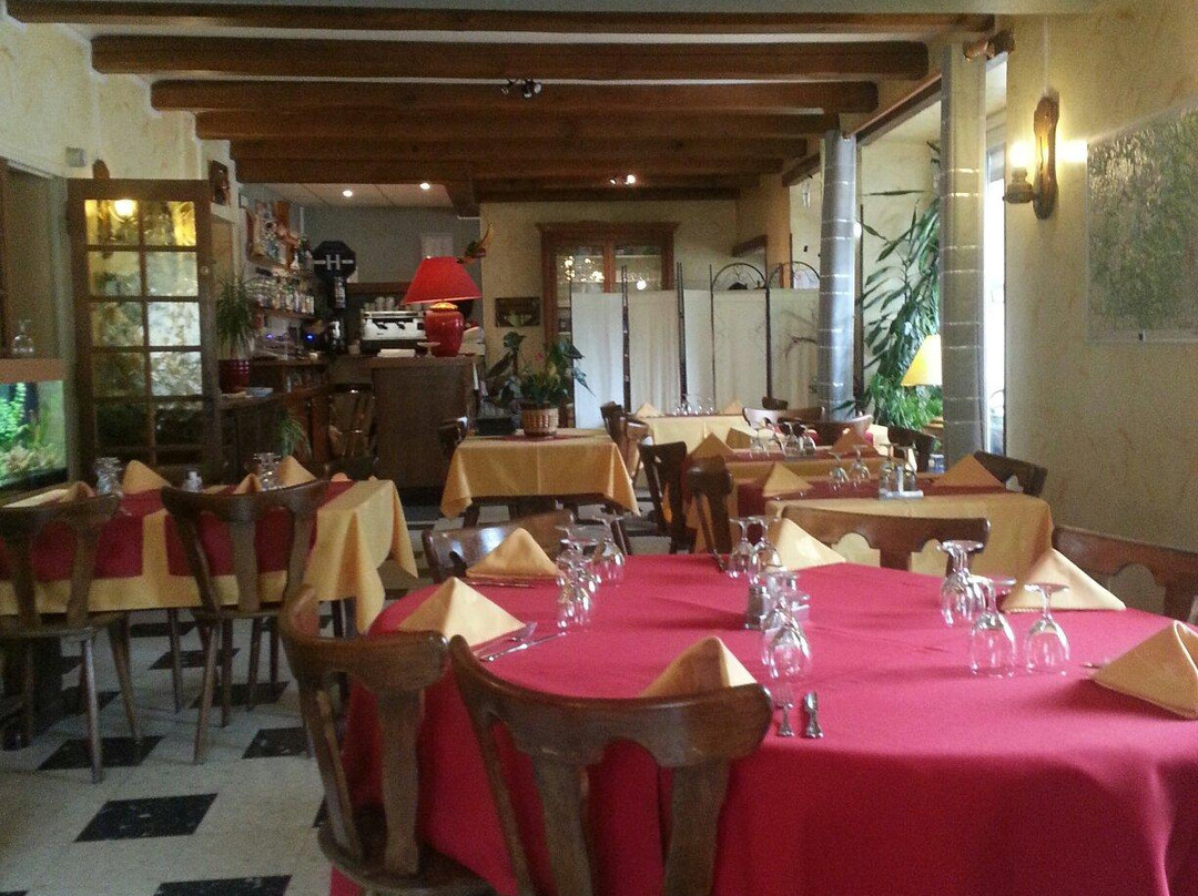 Saint-Hilaire-de-Lavit酒店住宿-老磨坊酒店