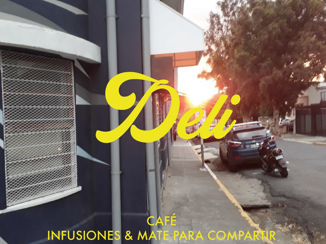 Futuro Perfecto Tienda & Cafe