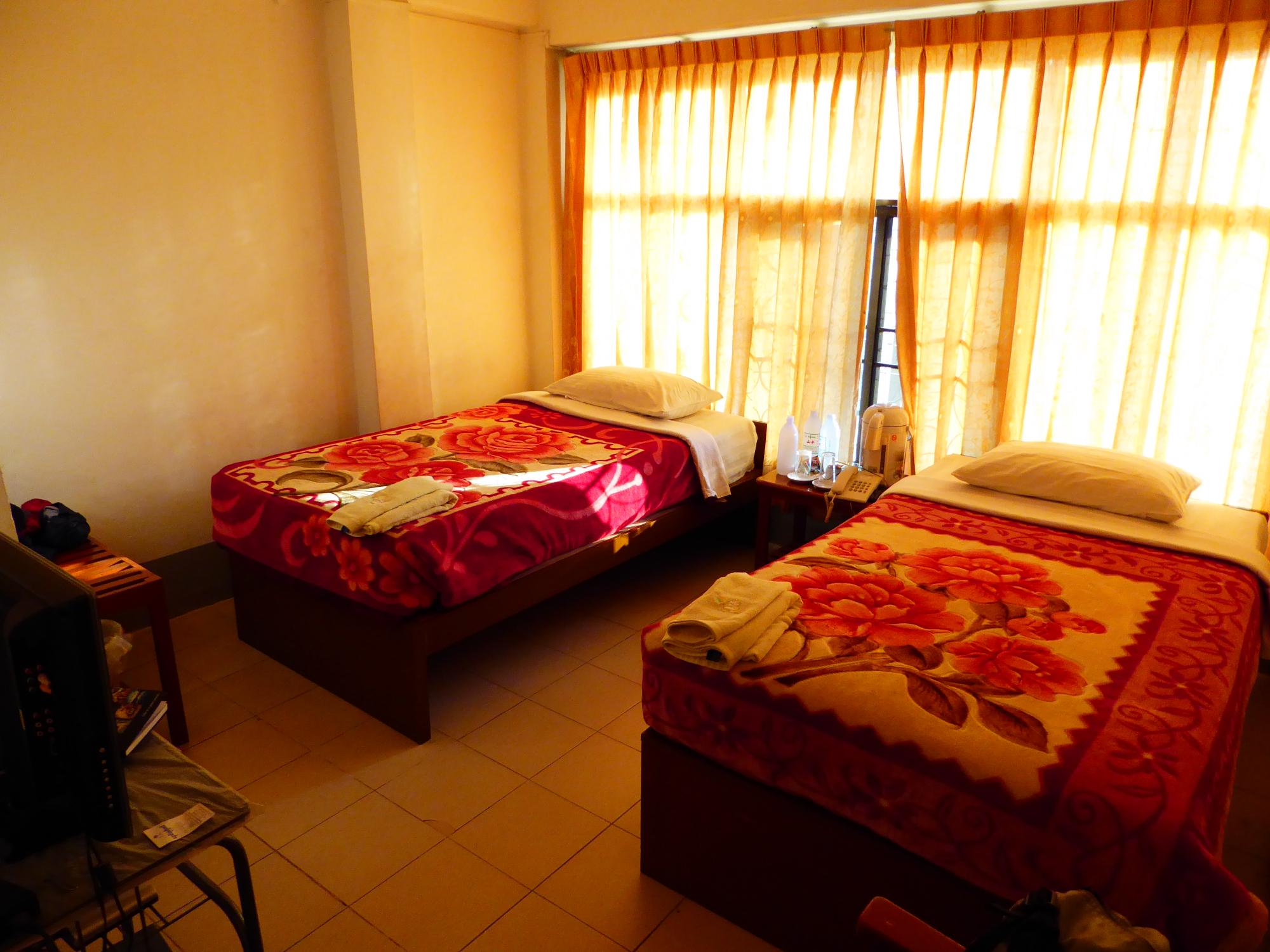 Naung Tong Hotel-官方