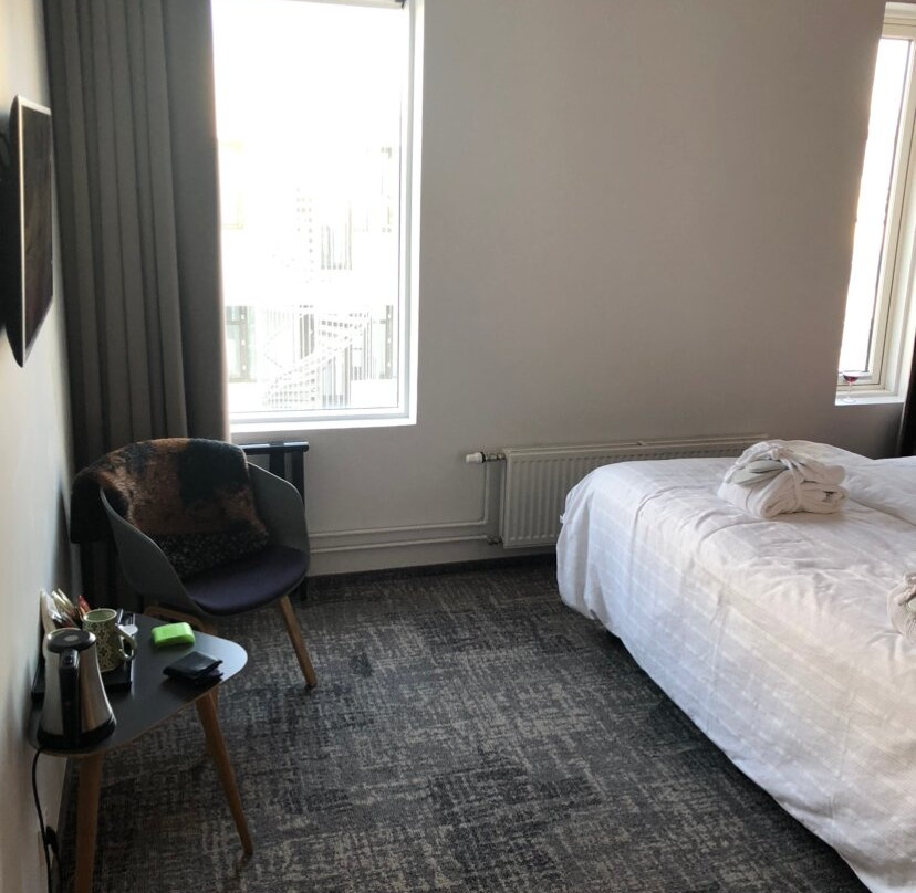 米德加杜尔中央酒店主图