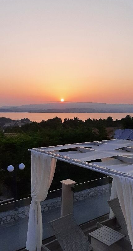 Dionysos Village Resort主图