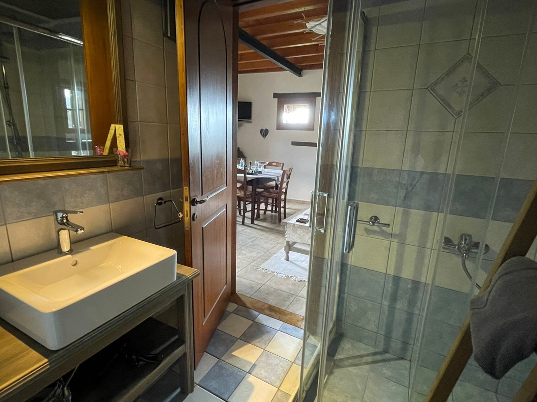 Venetis Luxury Apartments主图