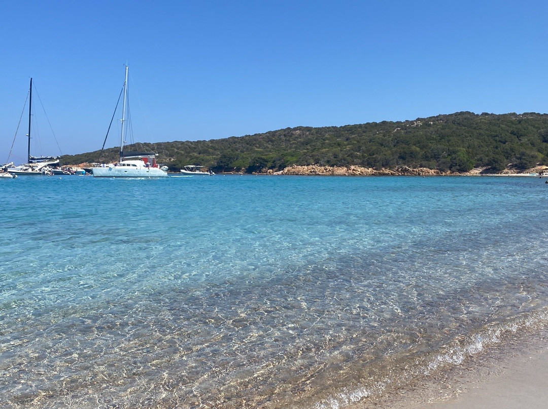 Spiaggia I Due Mari-拉马达莱娜必去景点