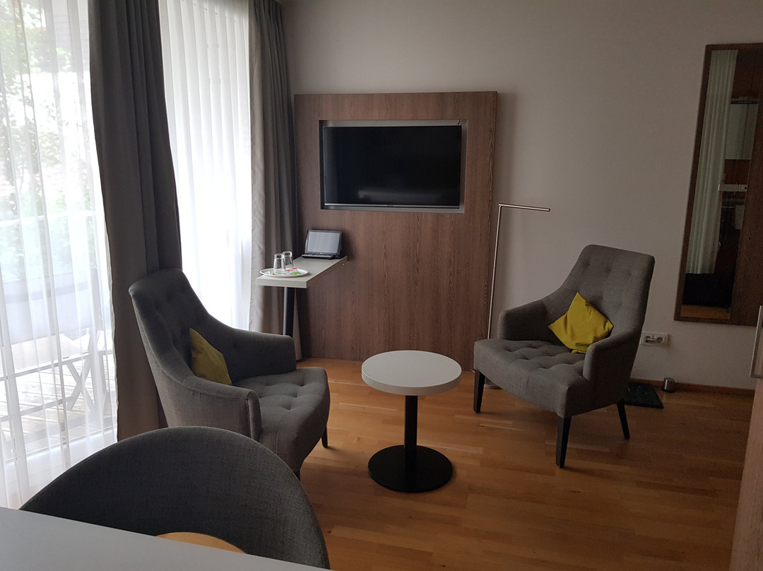 Adler Hotel Restaurant主图