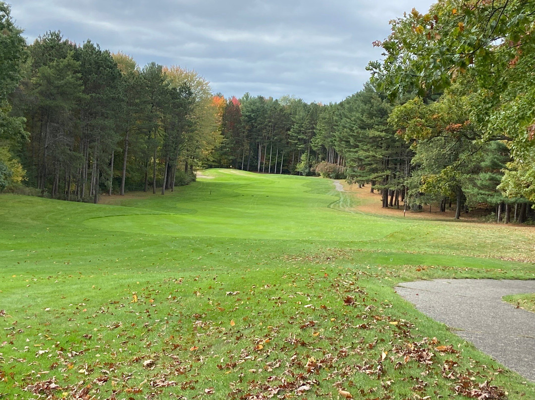 Arthur Hills Thoroughbred Golf Club景点图片