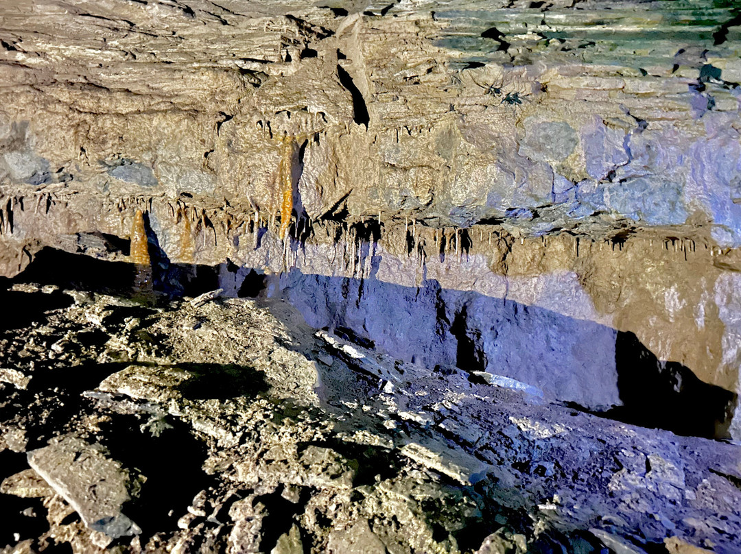 Toglo Cave-Tena必去景点