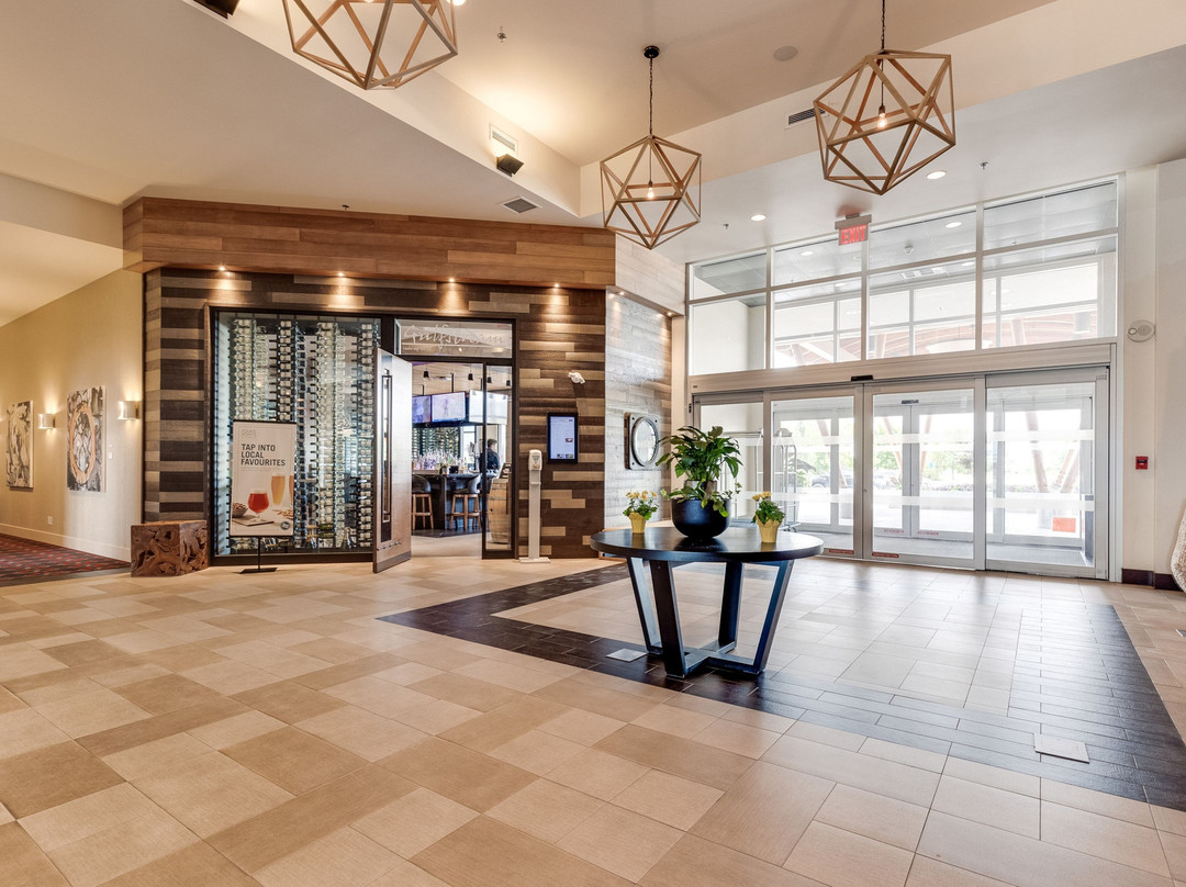 基洛纳酒店住宿-Four Points by Sheraton Kelowna Airport