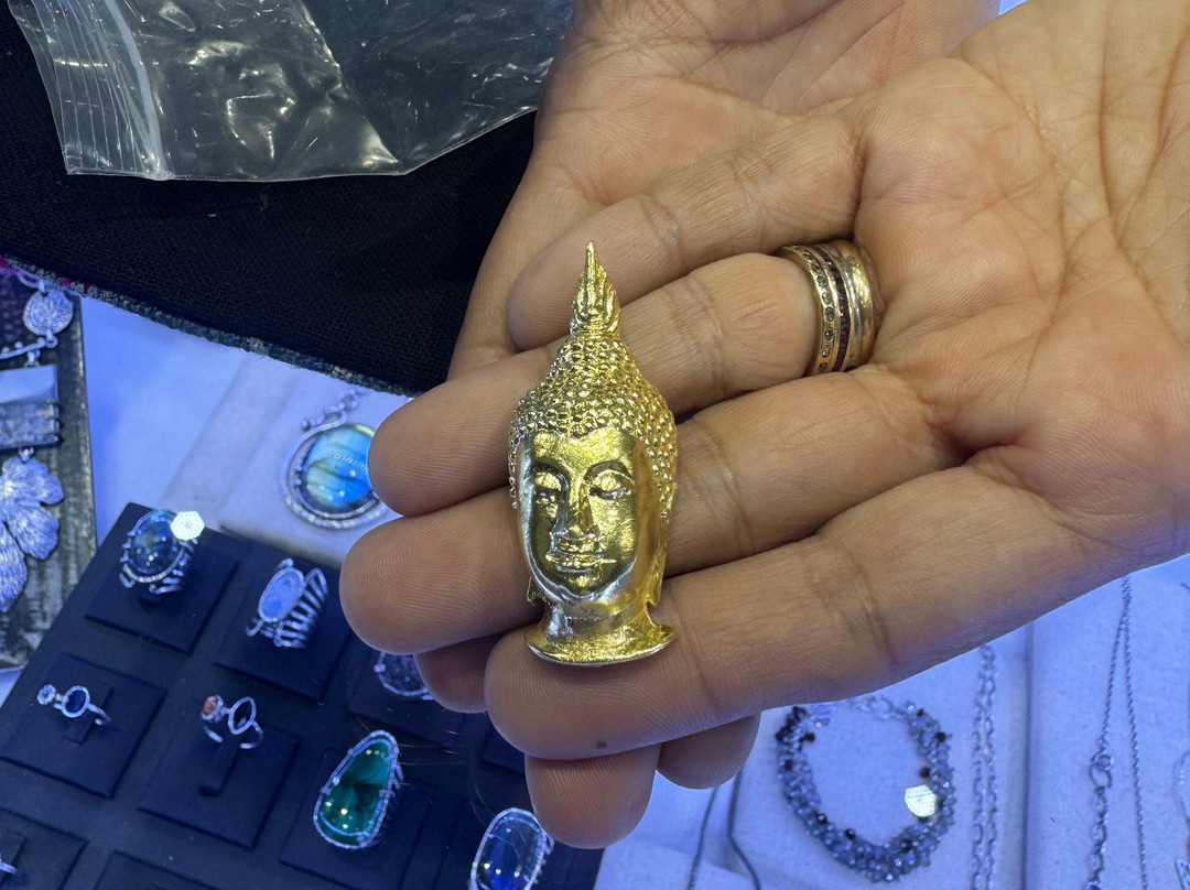 Metal Studio Jewelry Chaing Mai-Su Thep必去景点