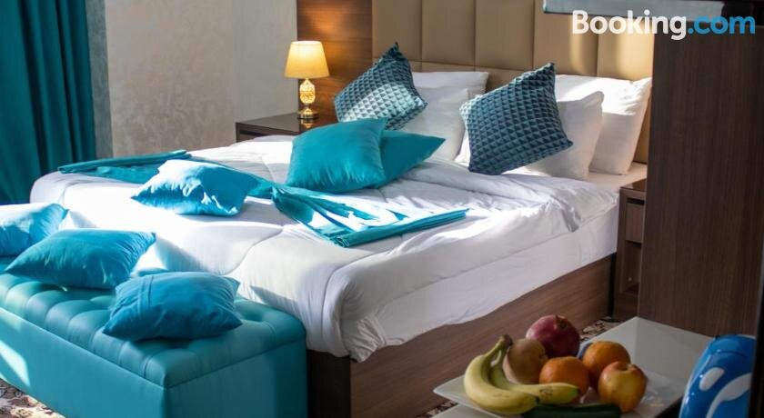 The Castle Hotel主图