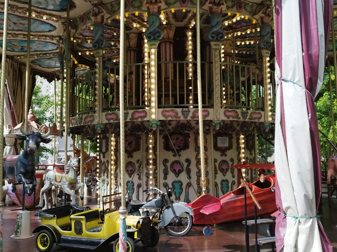 Carrousel 1990