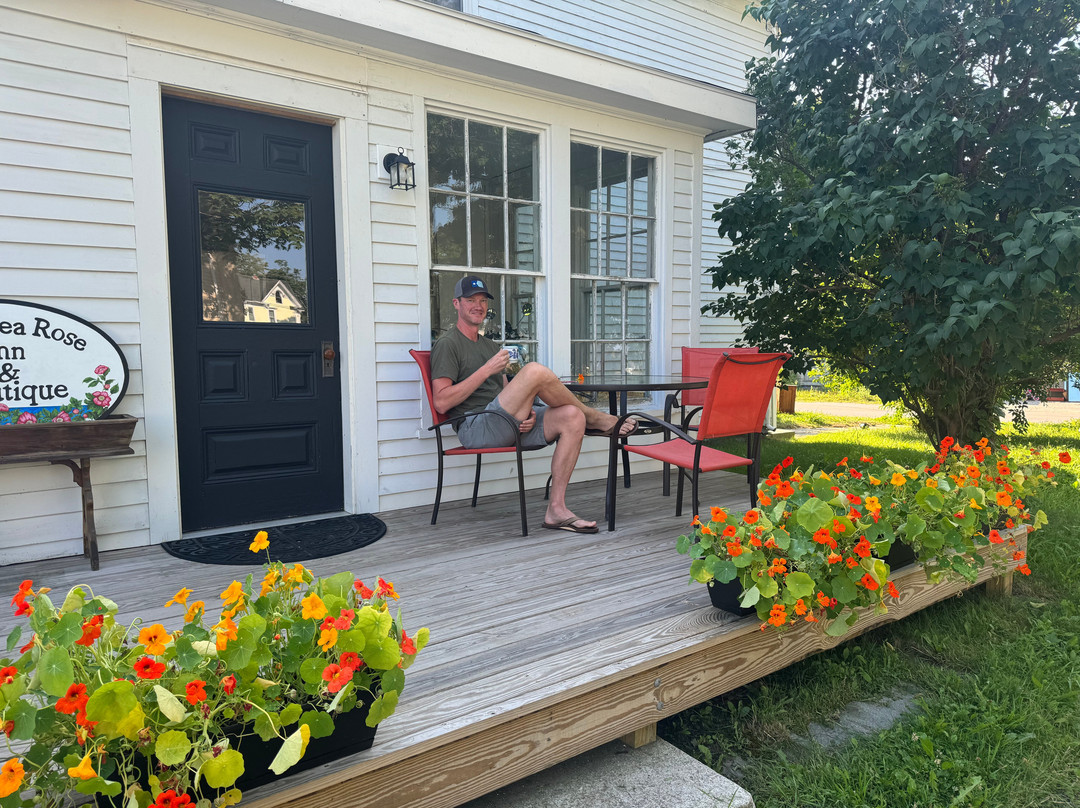Wild Sea Rose Inn & Boutique