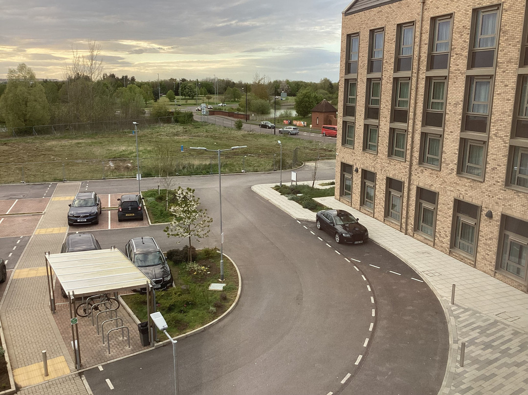 Holiday Inn Express Cambridge West Cambourne by IHG主图
