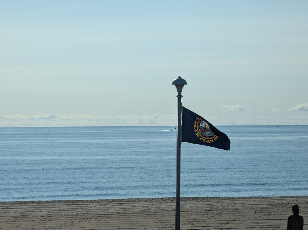 Ashworth by the Sea主图